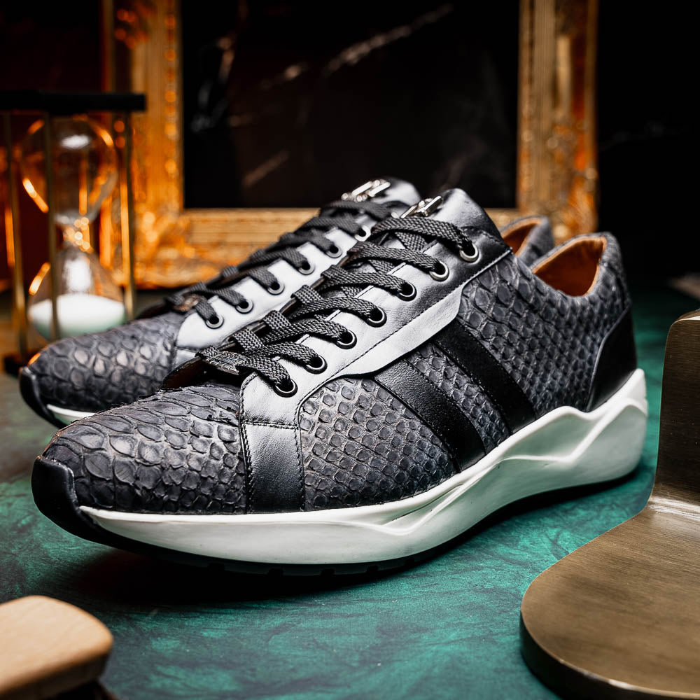 Verona Black