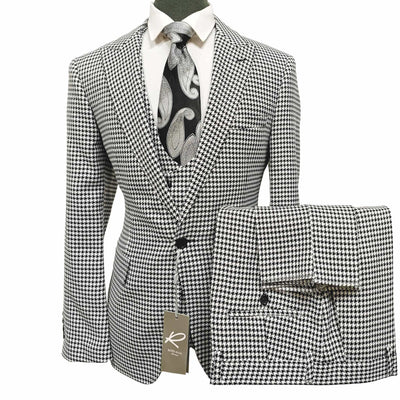 GR CLOTHING GRP DBA ROSSI U SS RM 1710 / 40 REG Max Suit By Rossiman /Three-Piece Suit